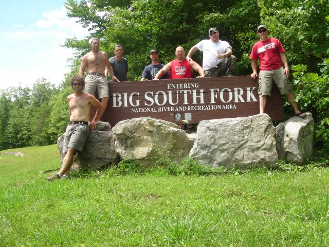 Group near Big South Fork sign